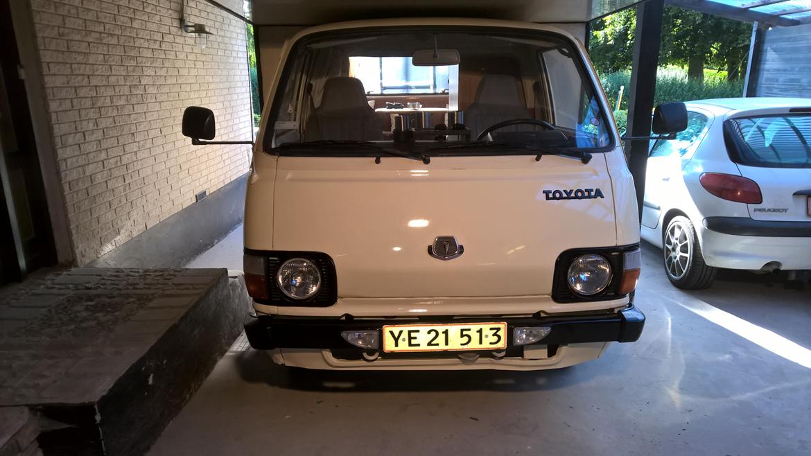 Toyota HiAce 1,6 Benzin Autocamper  Registreringsår1985 billede 4