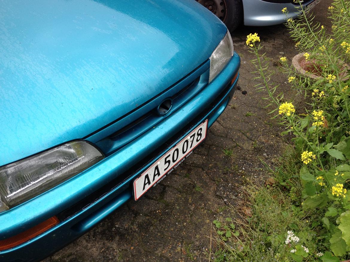   projekt  styling Corolla E10 sedan  - frontgrille  i samme farve som bil og hvor logoet er skærte af  billede 29