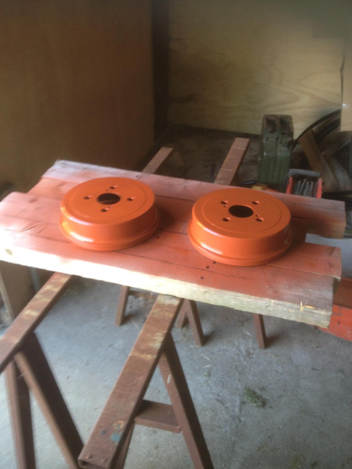   projekt  styling Corolla E10 sedan  - fik breamstromler en gang grundmalen  billede 25