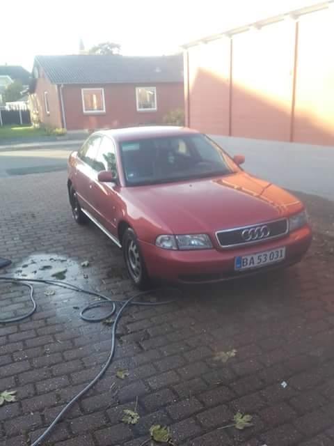 Audi A4 B5 2.6 v6 billede 1