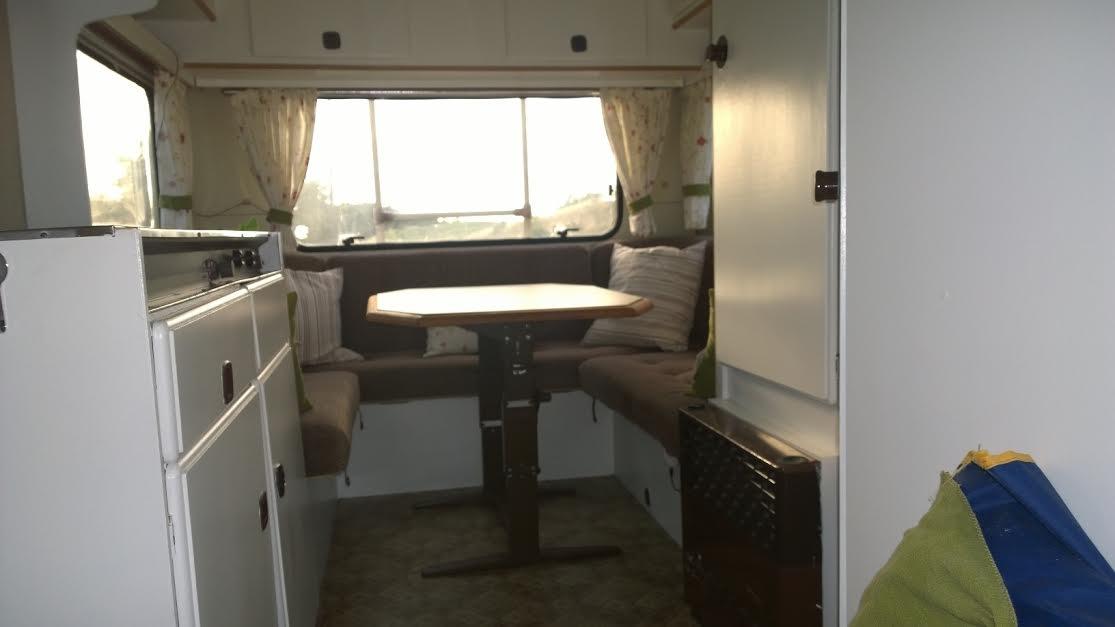 Toyota HiAce 1,6 Benzin Autocamper  Registreringsår1985 billede 15