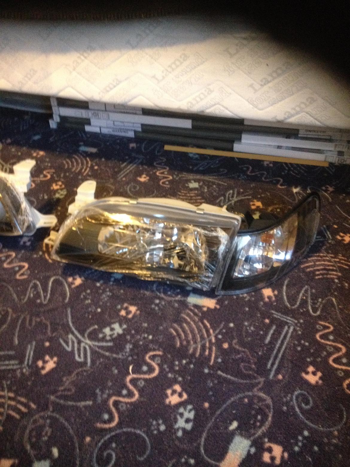   projekt  styling Corolla E10 sedan  - 14/2 2017 fik jeg Blackline klarglas forlygter  hjem til corolla  billede 89