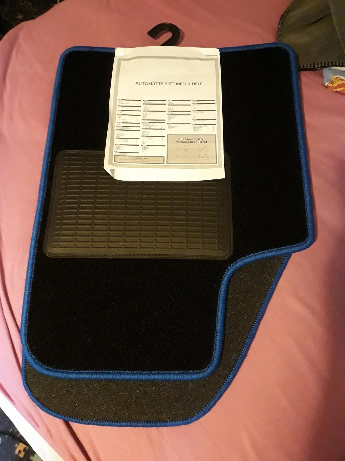   projekt  styling Corolla E10 sedan  - min ny måtter som lige mangler få Corolla skrivet  på dem  billede 94