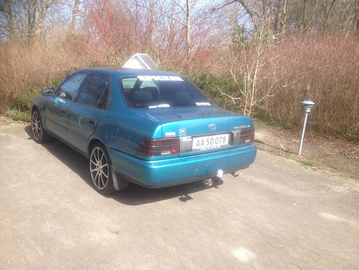   projekt  styling Corolla E10 sedan  - dengang jeg havde lækker alufælge (205/40 r17 Atrezzo). billede 15