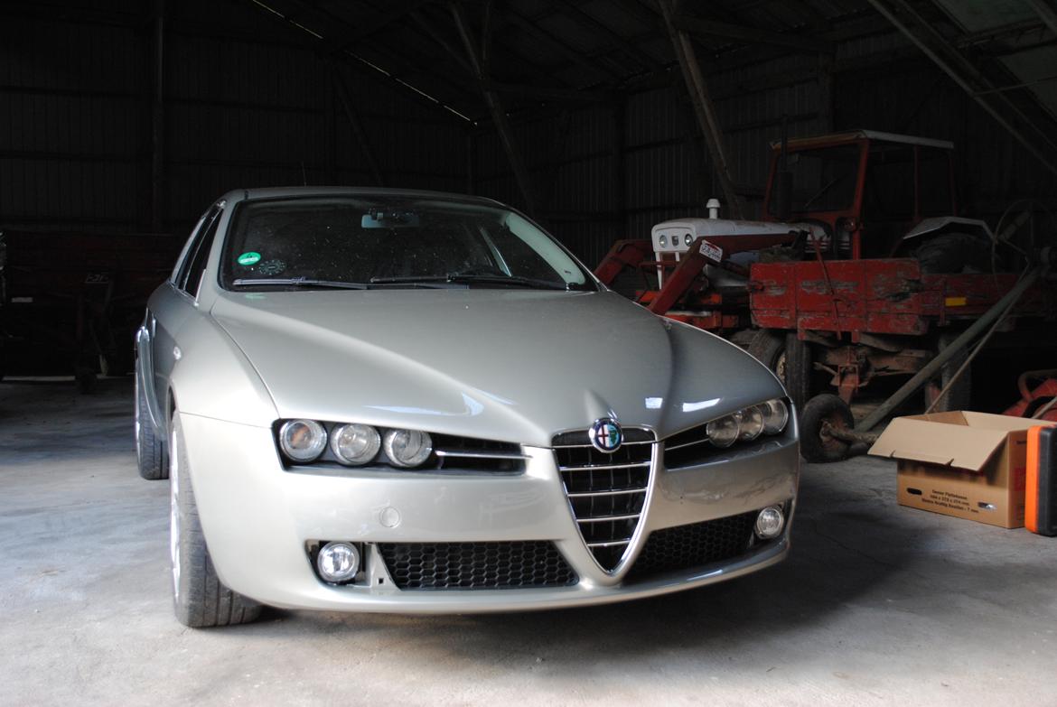 Alfa Romeo 159 Sportwagon - Så er det kun det indvendige der mangler (ud over kapperne til tågelygter) billede 126