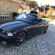 Bmw e36 328i cabriolet 