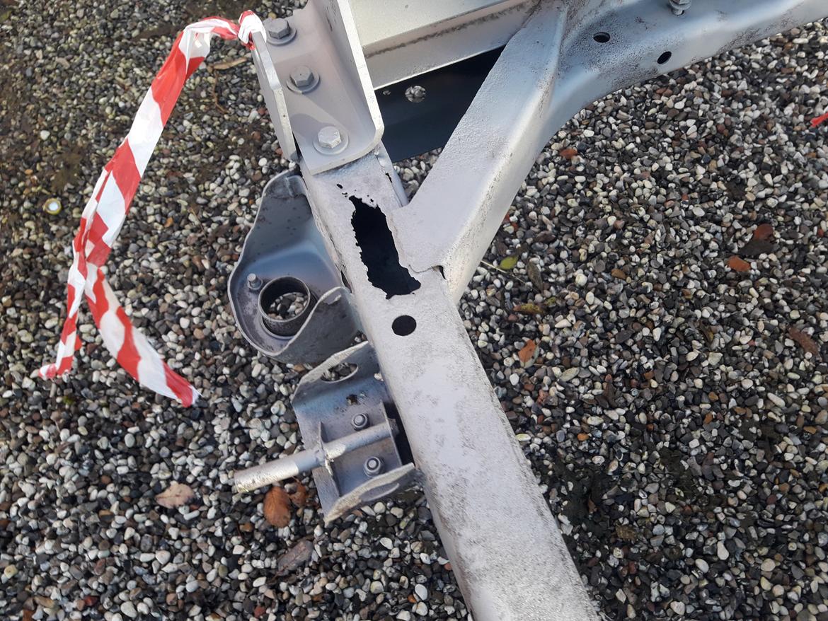 Nissan patrol y61 Renovering billede 36