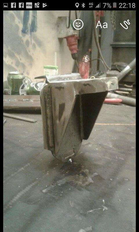 Nissan patrol y61 Renovering - Fik lavet 2 nye karosseriophæng af en fra forums. billede 26