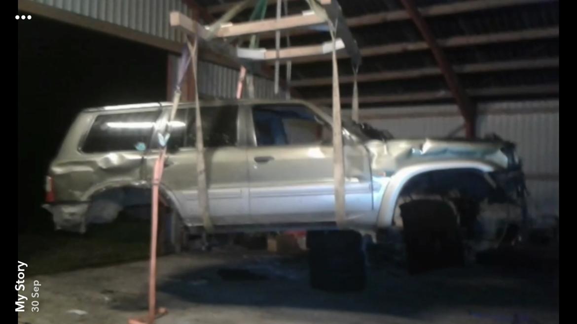 Nissan patrol y61 Renovering - det knagede lidt fra stål spærene, men det holdte :S billede 16