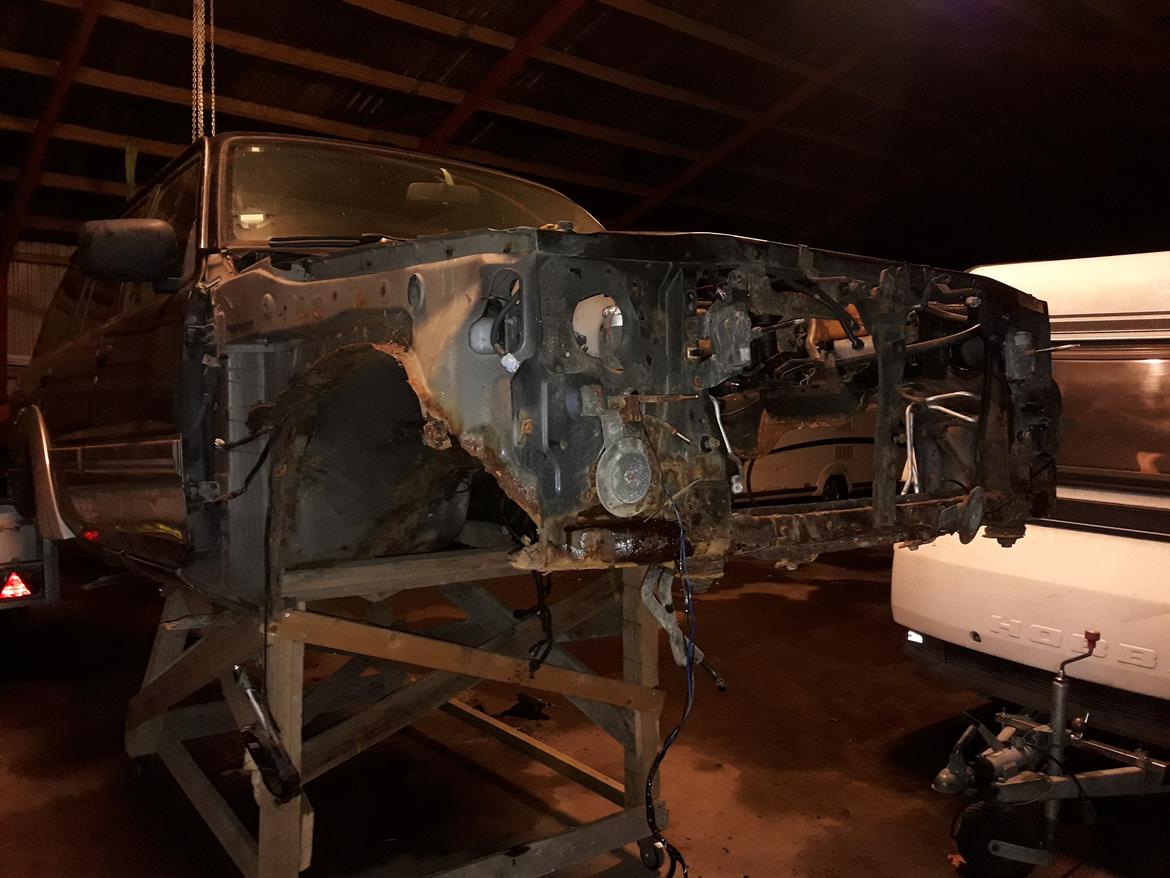 Nissan patrol y61 Renovering billede 52