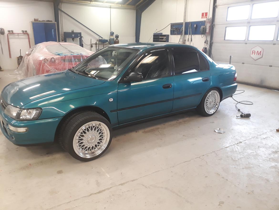   projekt  styling Corolla E10 sedan  - en dag jeg prøvede  nogle lækker 16x7,5 BBS fælge på bilen billede 126