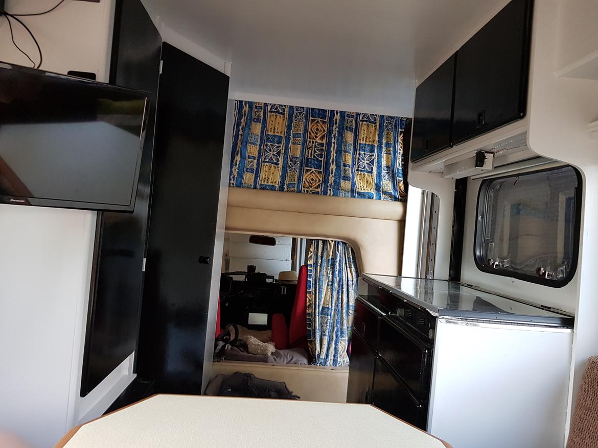 Toyota HiAce 1,6 Benzin Autocamper  Registreringsår1985 billede 14