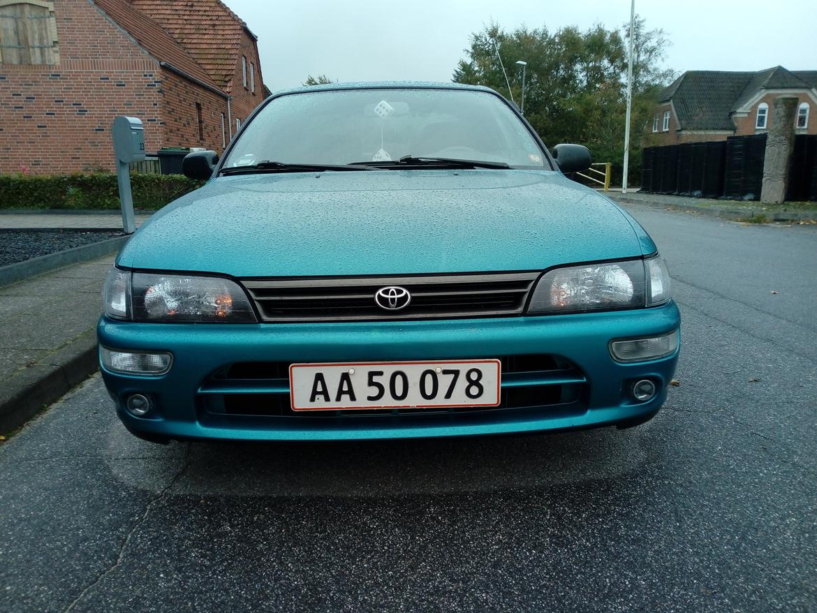   projekt  styling Corolla E10 sedan  - med Gul positionslys i forlygter billede 152