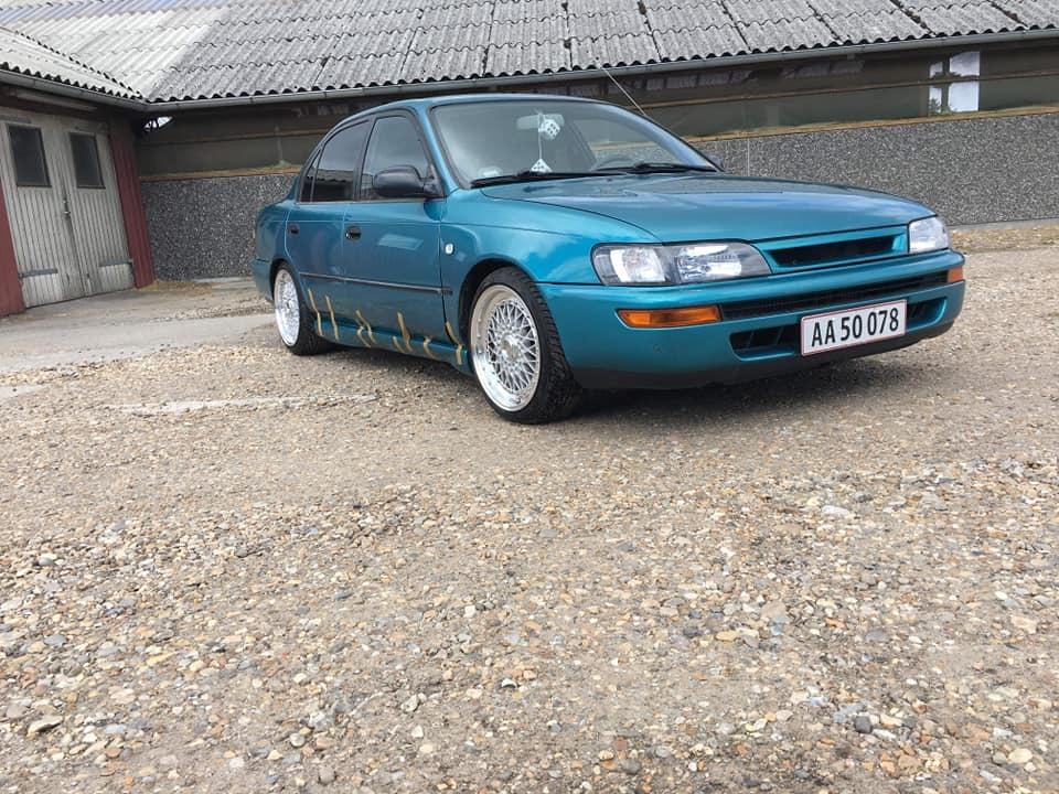   projekt  styling Corolla E10 sedan  - 4/5 2019 så har man fået sideskørter på Corolla det ser bare mega godt ud ???????? så nu kan man sætte en fluben mere nu mangler jeg kun få underlæbe på ?????? mange tak for hjælpen mine venner så skal jeg nok engang have fundet noget til bagkofanger ?????? billede 107