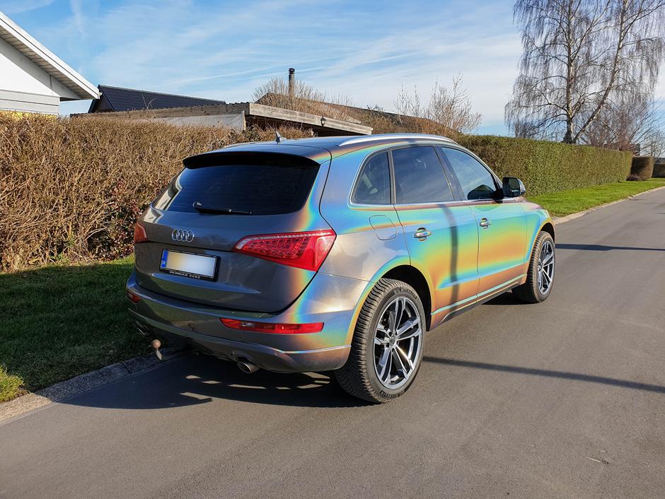 Folieindpakning af Audi Q5 i 3M Psychedelic