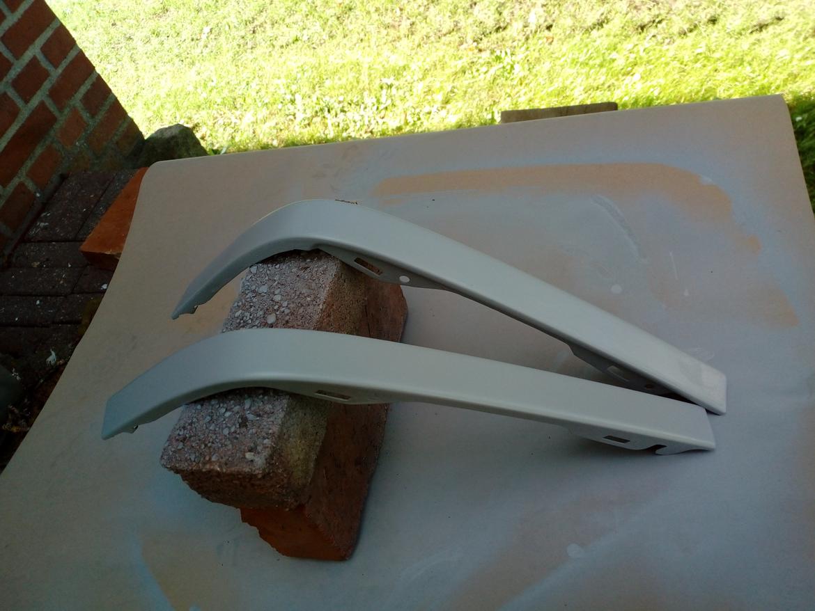   projekt  styling Corolla E10 sedan  - 30/8 2019 så fik man lige malet lidt på billen hvor den fik grunder billede 179