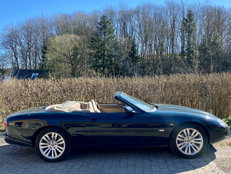 Jaguar XK8 Convertible 4,0 V8 Aut.