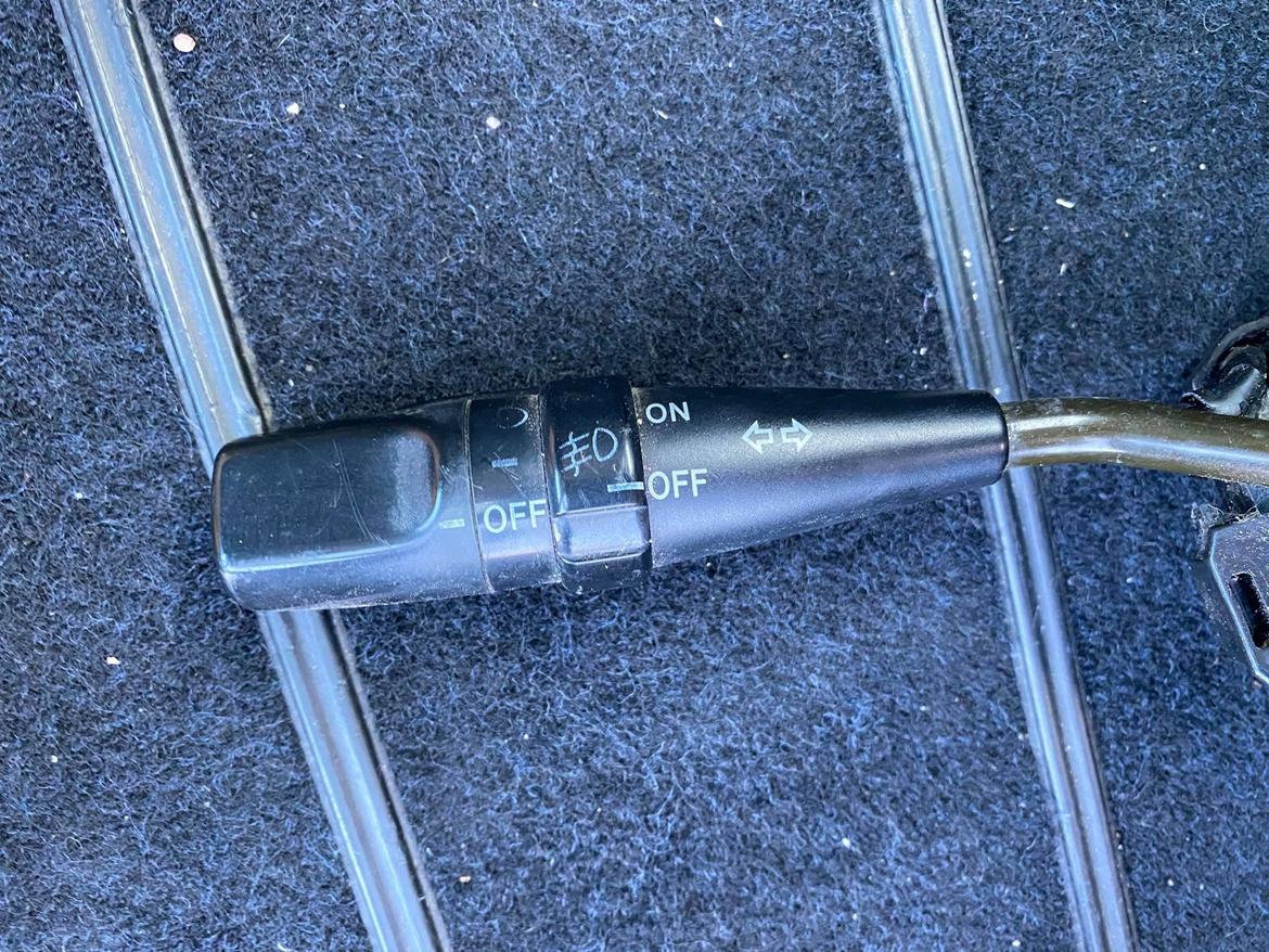   projekt  styling Corolla E10 sedan  - arm til orignale tågelygter  billede 252