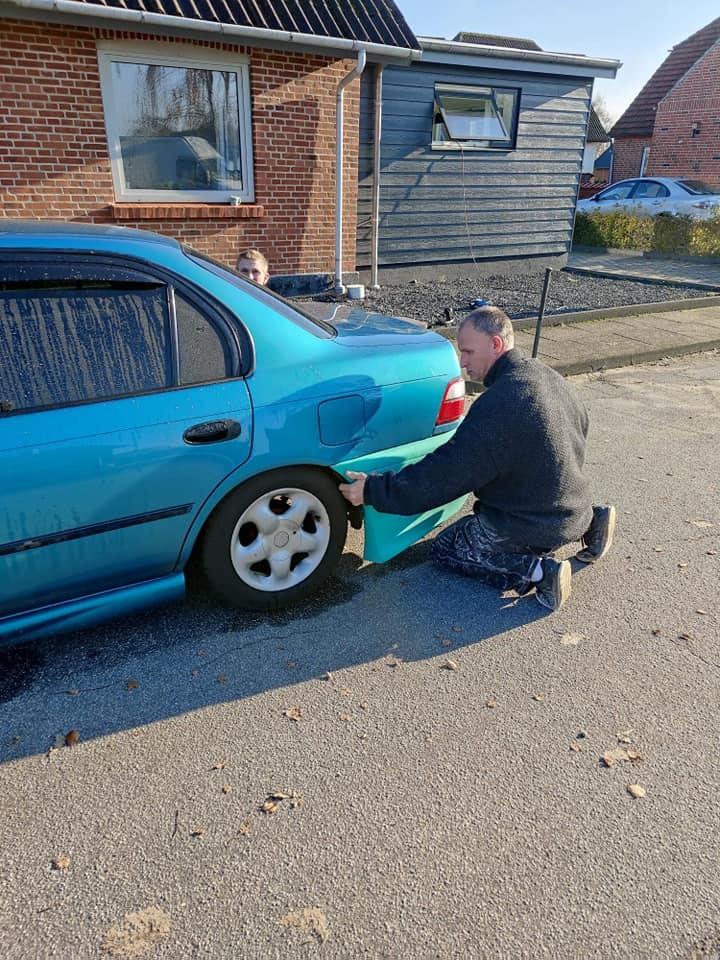   projekt  styling Corolla E10 sedan  - prøver monterne BMX Style bagkofanger på corolla billede 263