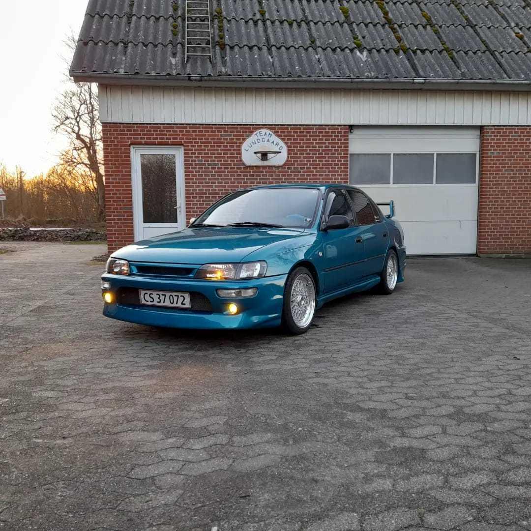   projekt  styling Corolla E10 sedan  - så den ser ude nu :)  billede 1