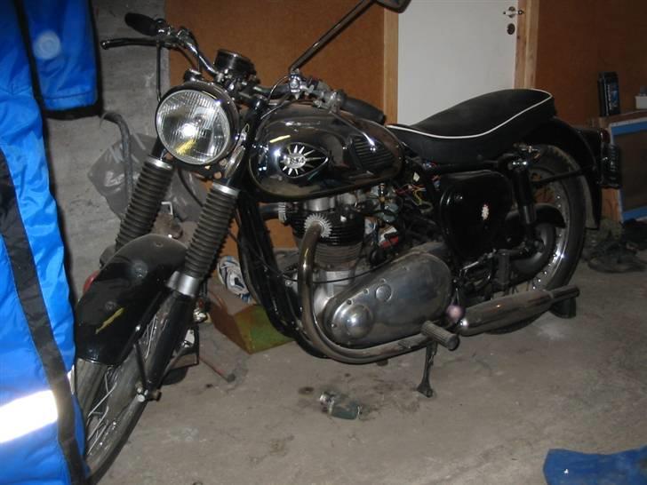 Min anden hobby motorcykler og knallereter:). - Bsa a10 650 cc 1961 lidt støvet. billede 12