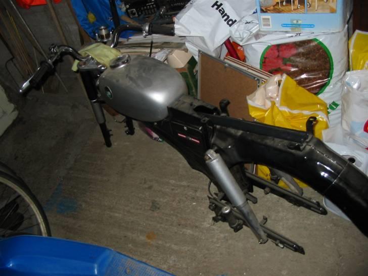 Min anden hobby motorcykler og knallereter:). - Puch vz 50 under renovering. billede 15