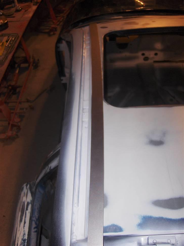 At demontere tagrende! - Her er klippet plade.. et helvedes arbejde at få det til at passe.. billede 3