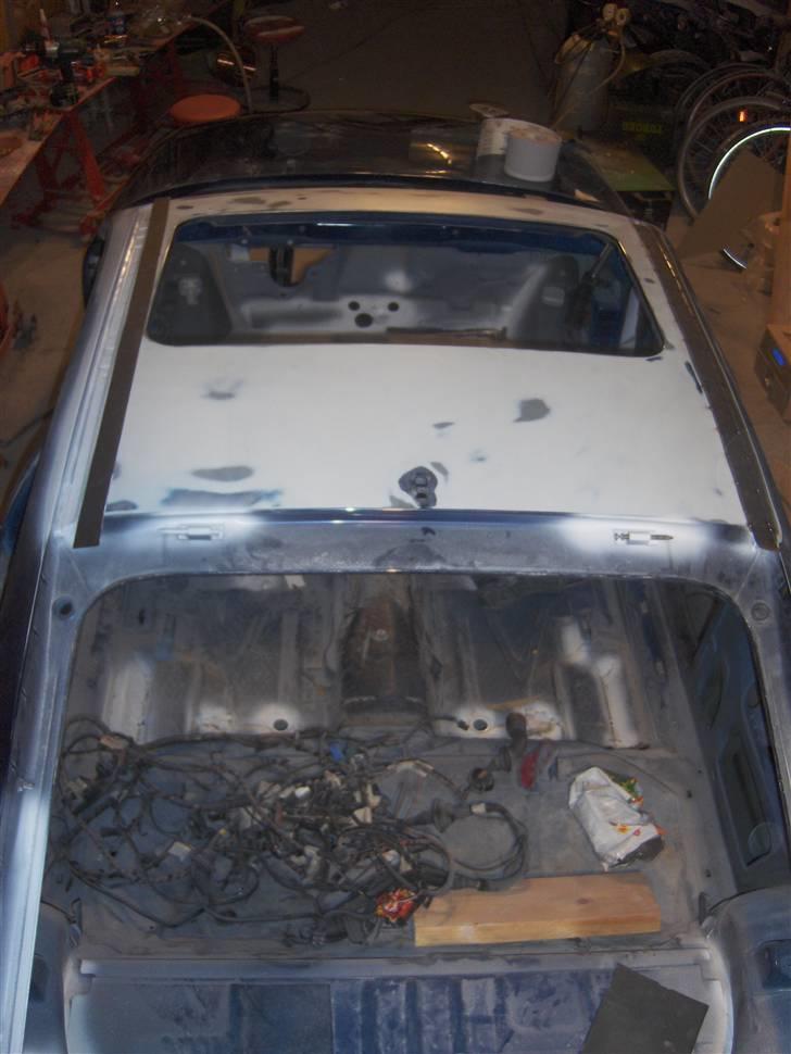 At demontere tagrende! - Her er klippet plade.. et helvedes arbejde at få det til at passe.. billede 4