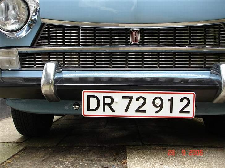 Fiat 1800 B fra 1966 - Og til sidst lige et billede at den foreste nummerplade, som er rettet så den sidder lige ;o) billede 30