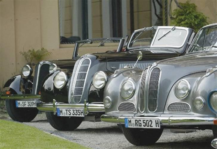 BMW Billeder - Opdateres løbende -  - Tre gamle BMW'ere. BMW'ere der er så gamle har jeg ikke en pind forstand på, men hvis der er nogen der ved hvilke modeller det er, så smid gerne lige en besked :) billede 2