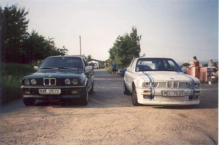 BMW Billeder - Opdateres løbende -  - Zwei mal die BMW E30, sehr gut :) billede 47