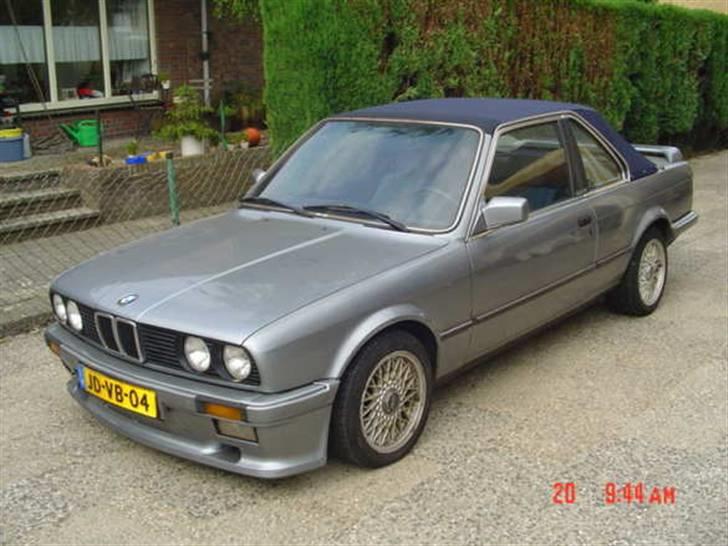 BMW Billeder - Opdateres løbende -  - BMW E30 TC BAUR TC2 med M-tech 1 front og Hartge hækspoiler, denne kombination er ikke altid lige pæn, men i det har tilfælde gør det vist ikke noget :) billede 119