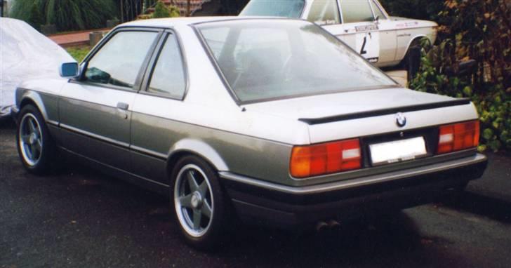 BMW Billeder - Opdateres løbende -  - BMW E30 TC BAUR TC2, men med en ombygning ved bagruden - nok ikke den flotteste finish billede 128