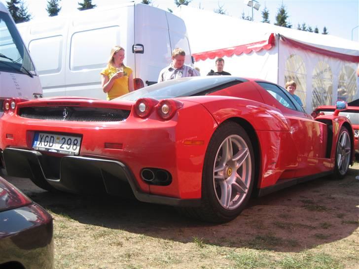 En ferrari Enzo til DTC på Jyllandsringen billede 5