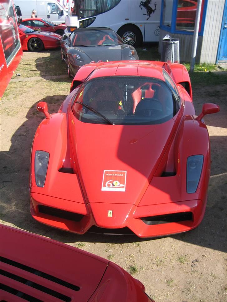 En ferrari Enzo til DTC på Jyllandsringen billede 7