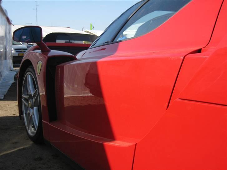 En ferrari Enzo til DTC på Jyllandsringen billede 12