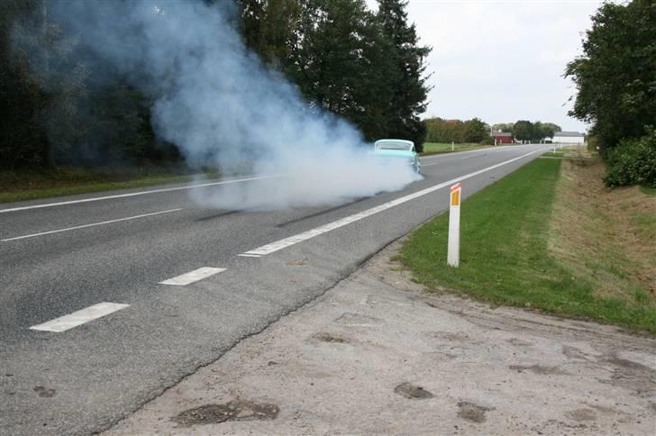 Pony-bil med hestekræfter billede 5