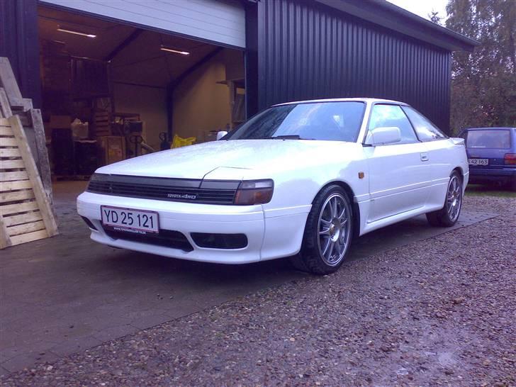 Celica ST165 under genopbygning billede 1