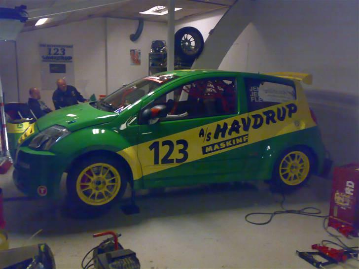 C2'eren får wide body kit - Så er den malet færdig og mangler kun lidt klistermærker billede 1