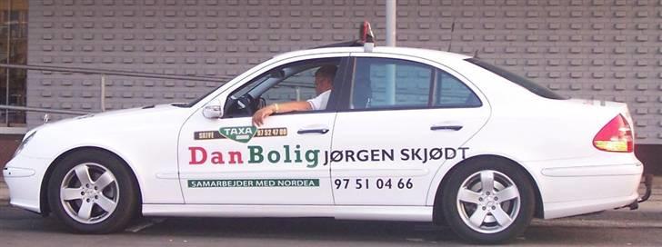 Billeder af reklame taxa´er - Skive Taxa tidligere vogn 7 billede 6