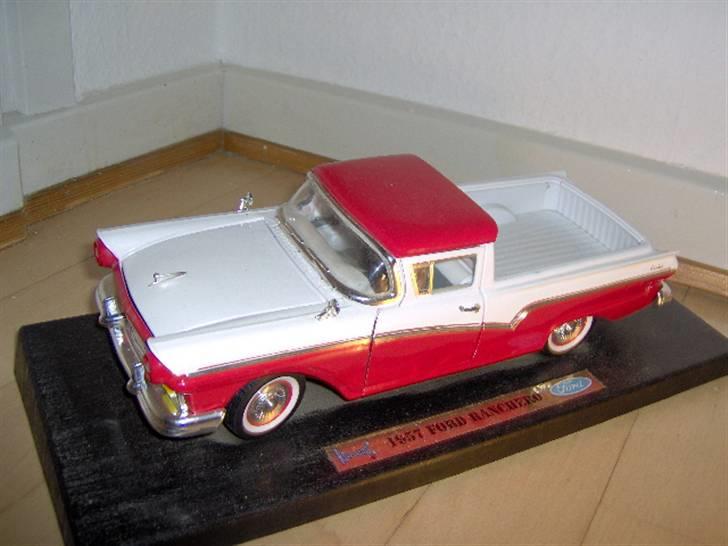Mine modelbiler 1:18 - Ford pick up billede 27