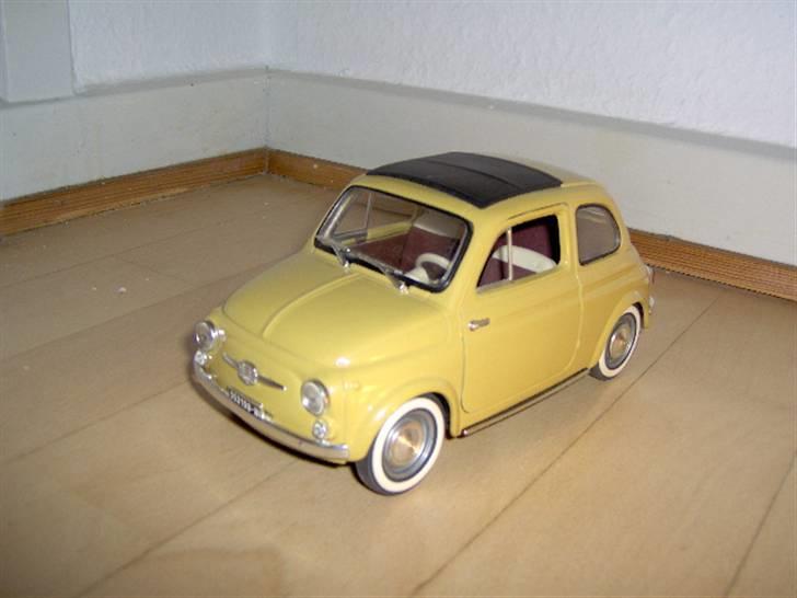 Mine modelbiler 1:18 - Fiat 500 billede 30