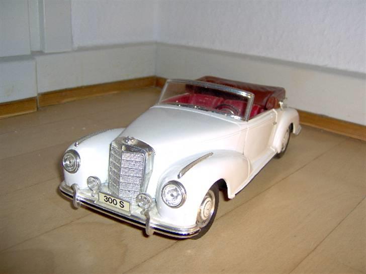 Mine modelbiler 1:18 - Mercedes 300sl billede 31