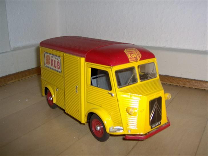 Mine modelbiler 1:18 - Citroen hy billede 42