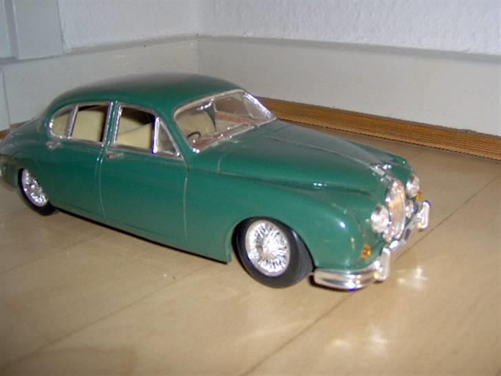 Mine modelbiler 1:18 - Jaguar mk2 billede 46