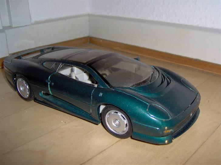 Mine modelbiler 1:18 - Jaguar billede 47
