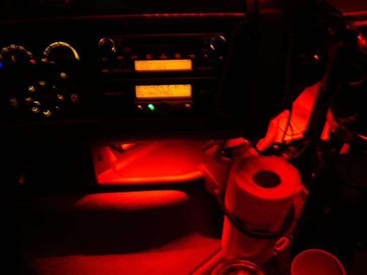 Volvo FH16 660 8x4 - 4 stk 3 mm røde dioder.. får et bord der men volle skal lige først forbi intruck.. billede 25