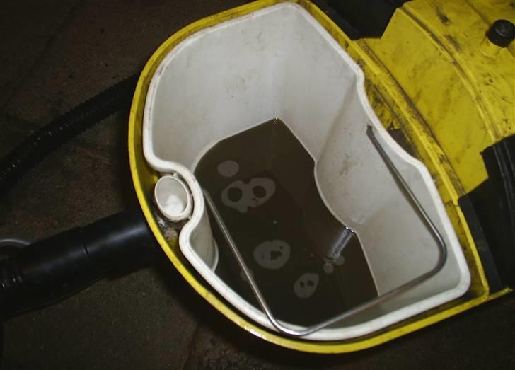 Her en lille guide hvordan du kan rense din sæder. - Og efter det har har været igennem sædet der er meget skidt i ...... billede 13