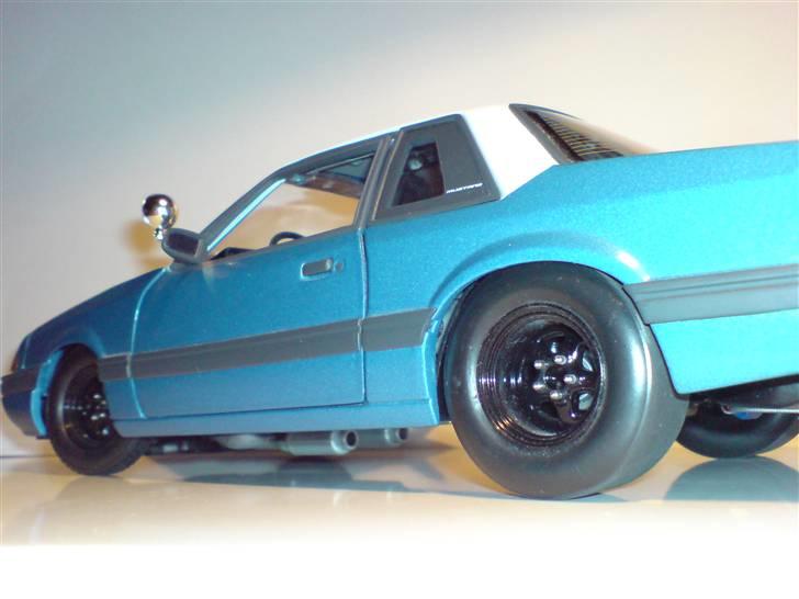 MODEL BILER i størrelse 1:43-1:24 og 1:18  billede 20