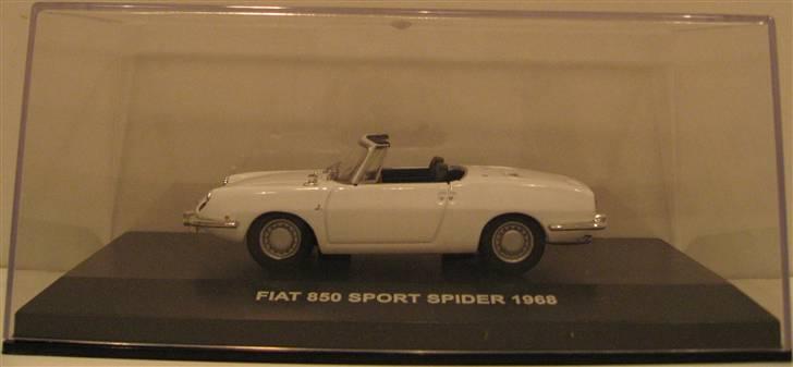 Mine 1:43 modelbiler - 1968 FIAT 850 Sport Spider, Edison Giocattoli "serie oro" 1:43 billede 54
